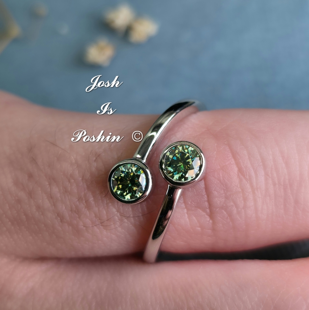 0.6ctw Open Bypass Green Moissanite Ring In Sterling Silver